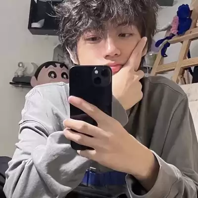 黄莉颖